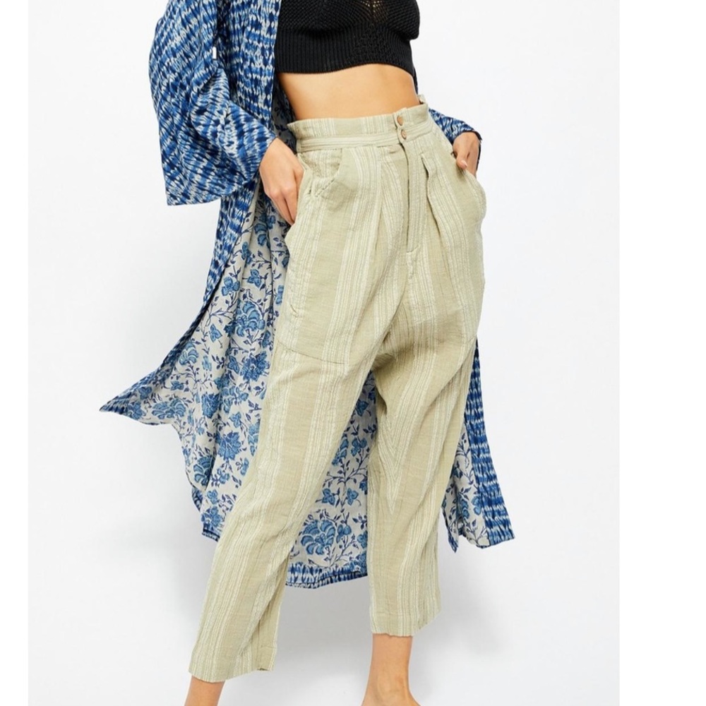 Free People • HIGH RISE SEMI SWEET PANT • Size LG